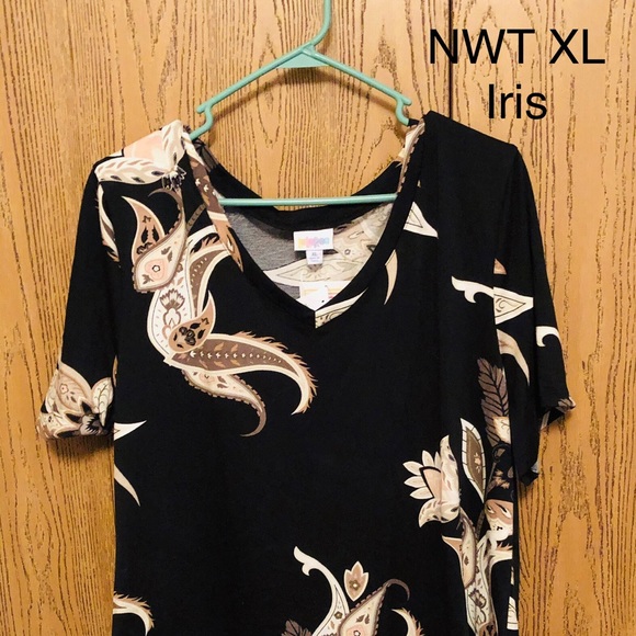 Lularoe tops, dresses, and TC leggings! EUC - Picture 10 of 16